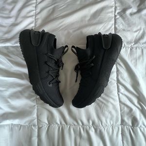 Under Armour Men's HOVR Phantom 3 Running Shoes (New)